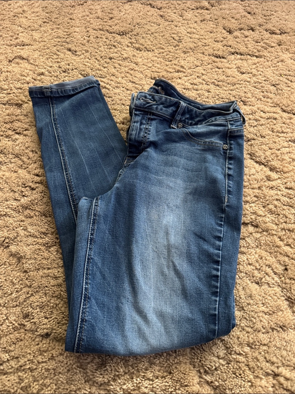 Maurices Women's Skinny Jeans in Medium Blue Wash
